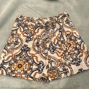 NWT! White House Black Market 5” Shorts